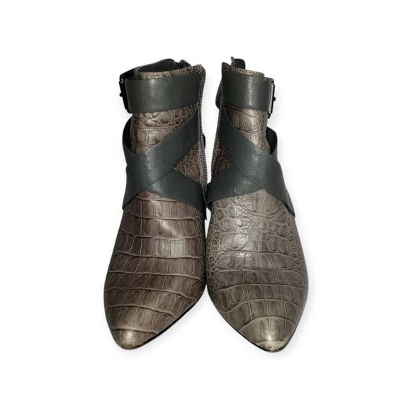 BCBGENERATIONS JEZEBELL GRAY CROC EMBOSSED BOOTIES SZ.6.5 GUC. - Picture 2 of 8